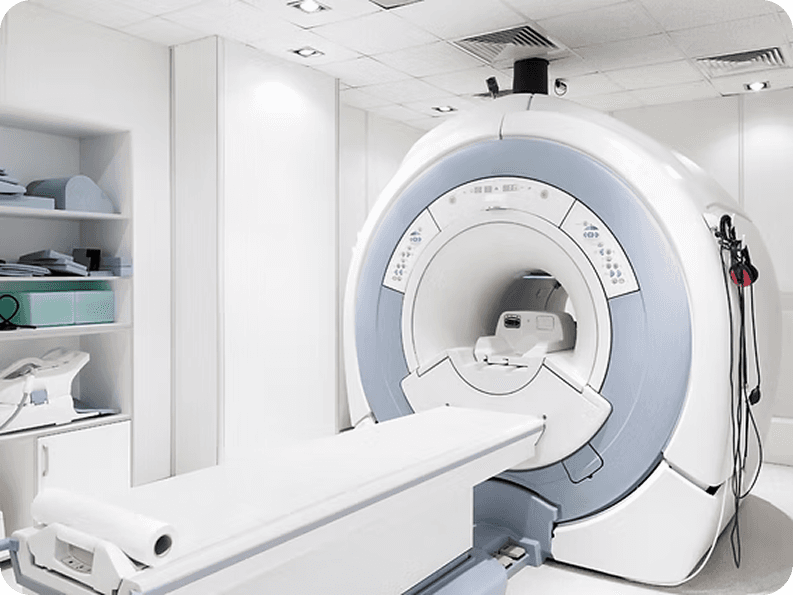Médico explicando resultado de exame ao paciente
